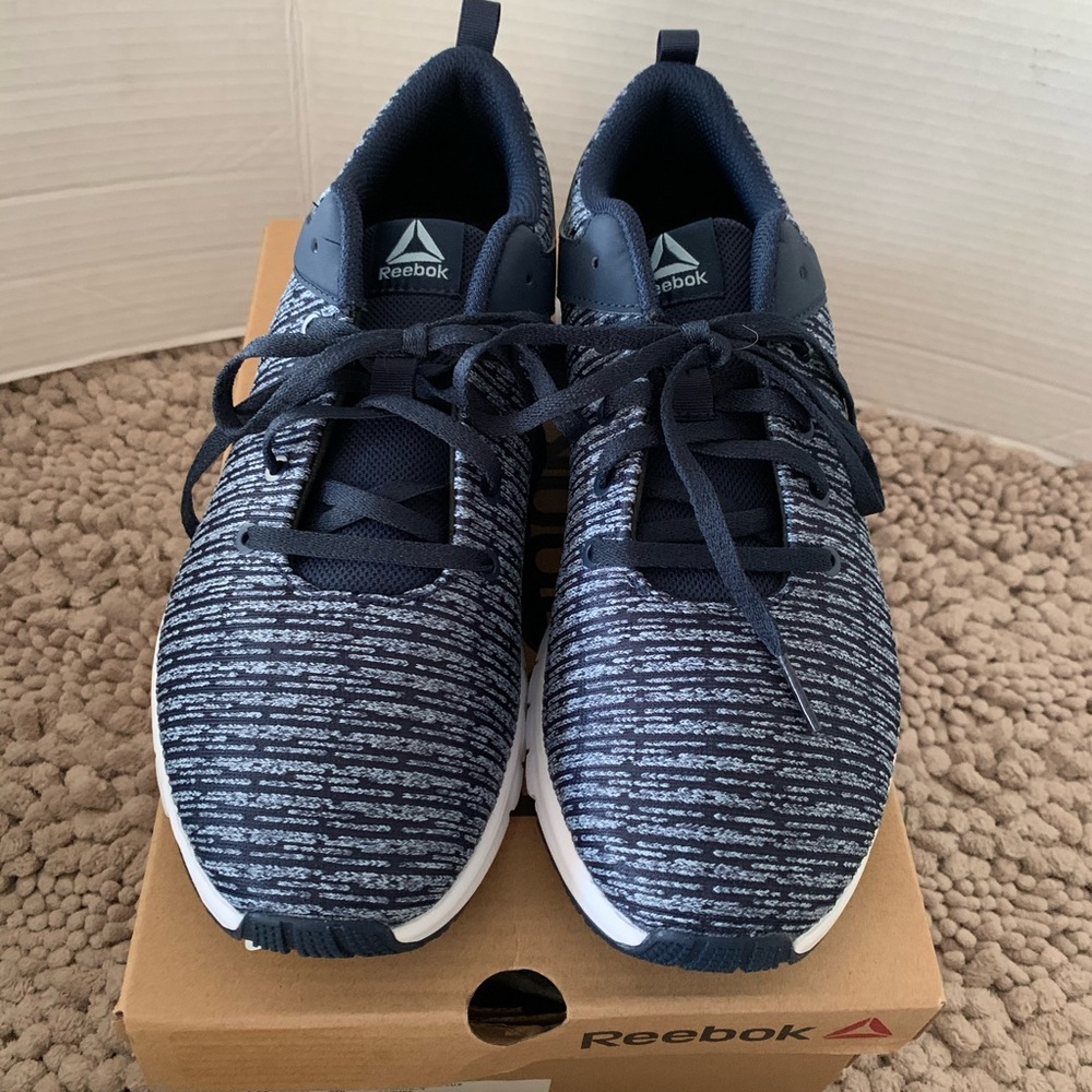 Reebok women print lux running shoe NIB